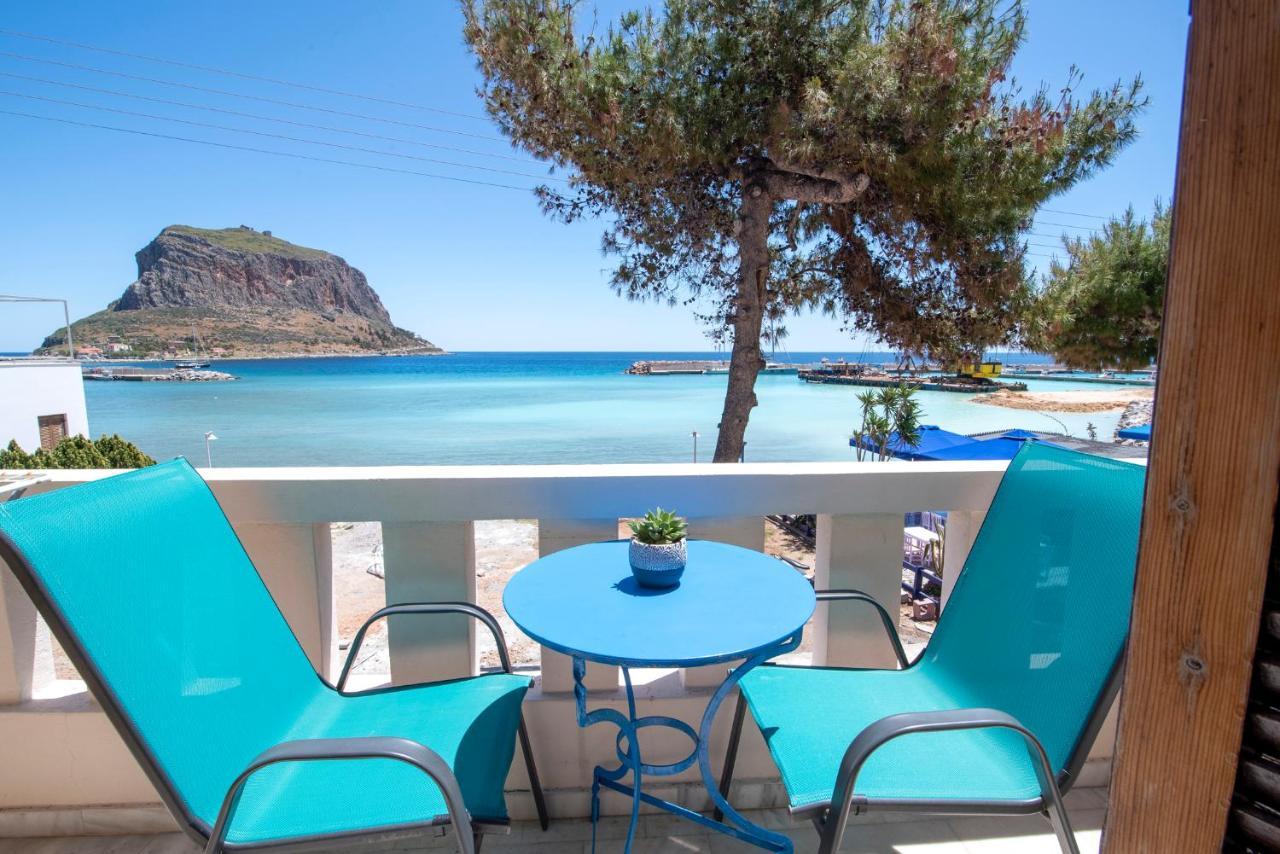 Aeolos Guesthouse Монемвазия Экстерьер фото