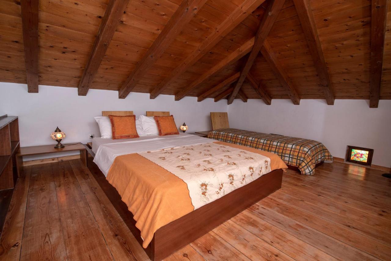 Aeolos Guesthouse Монемвазия Экстерьер фото