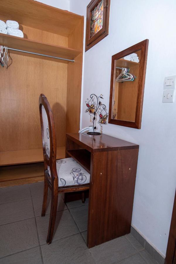 Aeolos Guesthouse Монемвазия Экстерьер фото